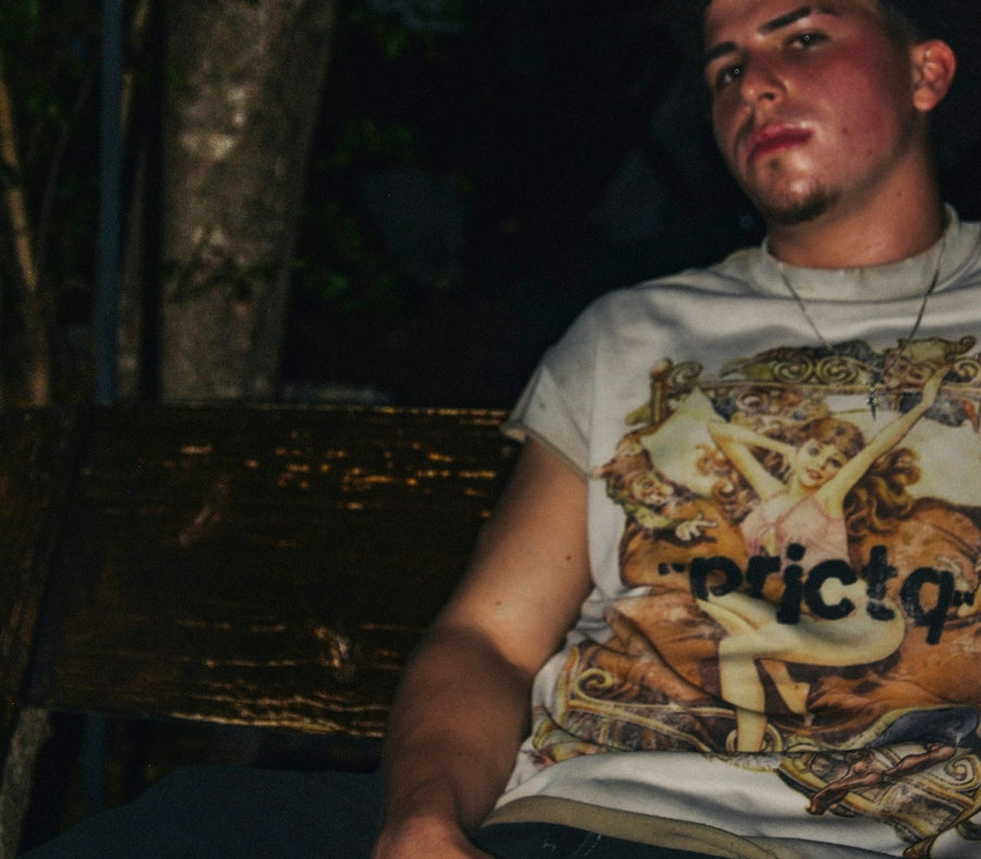 BLANCA de Project Q puesta de noche, sleeveless crema disenada en Puerto Rico